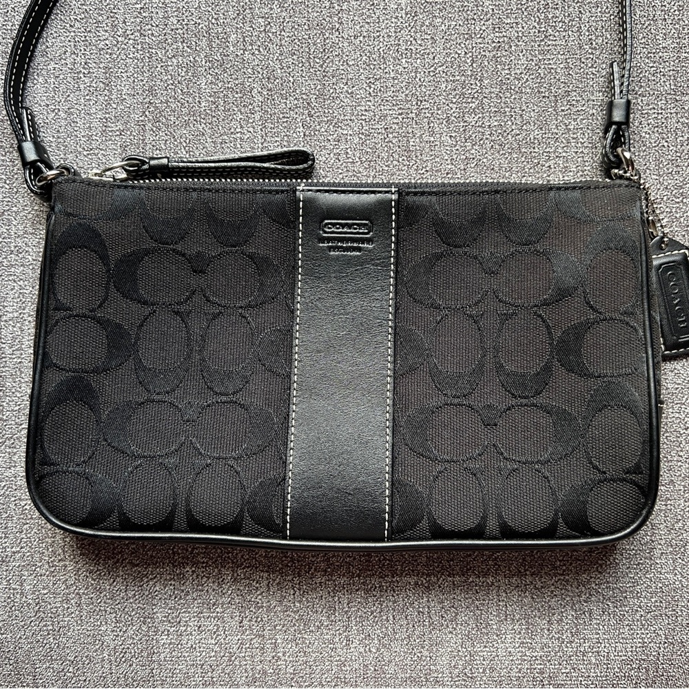 Coach Signature Shoulder Bag